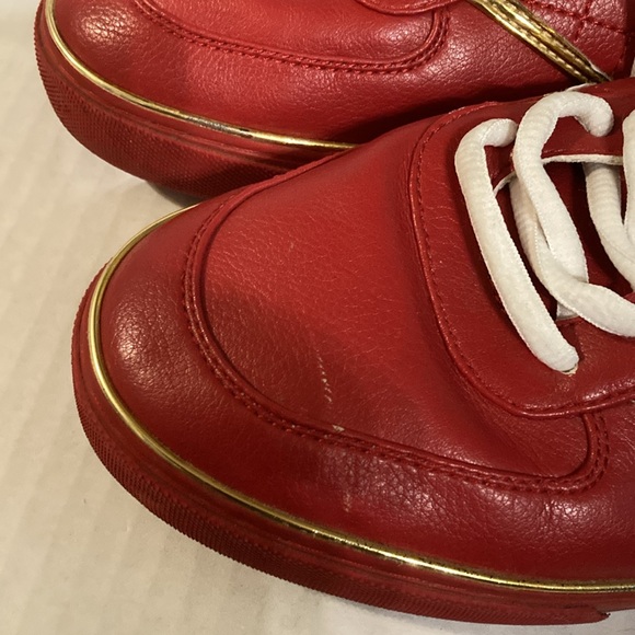 Guess GMMagesty  red sneakers size 12 - Picture 2 of 10